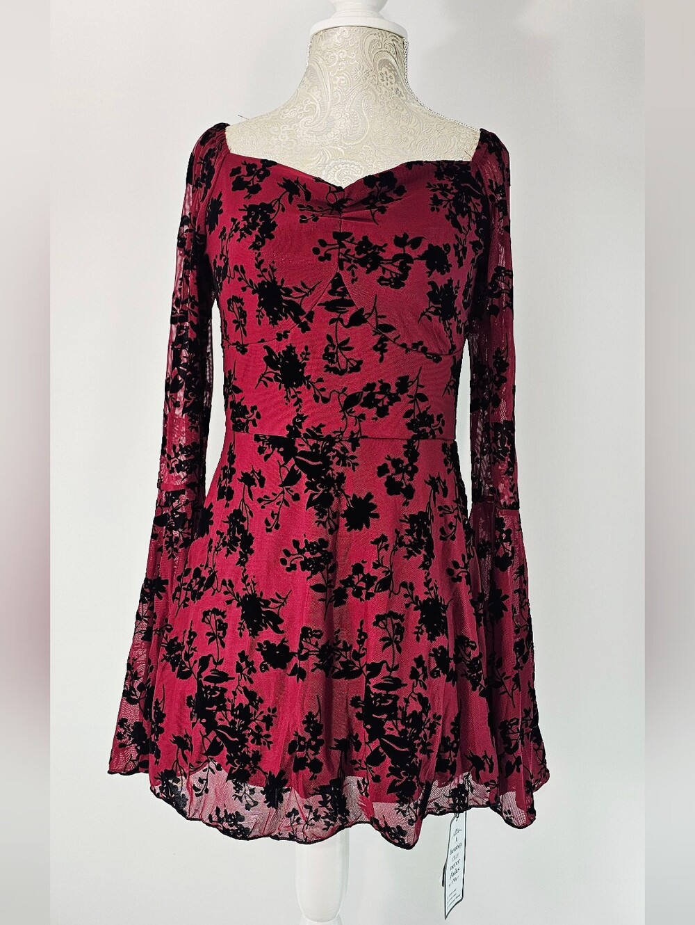 Retro Stage Burgundy Gothic Bell Sleeve Dress